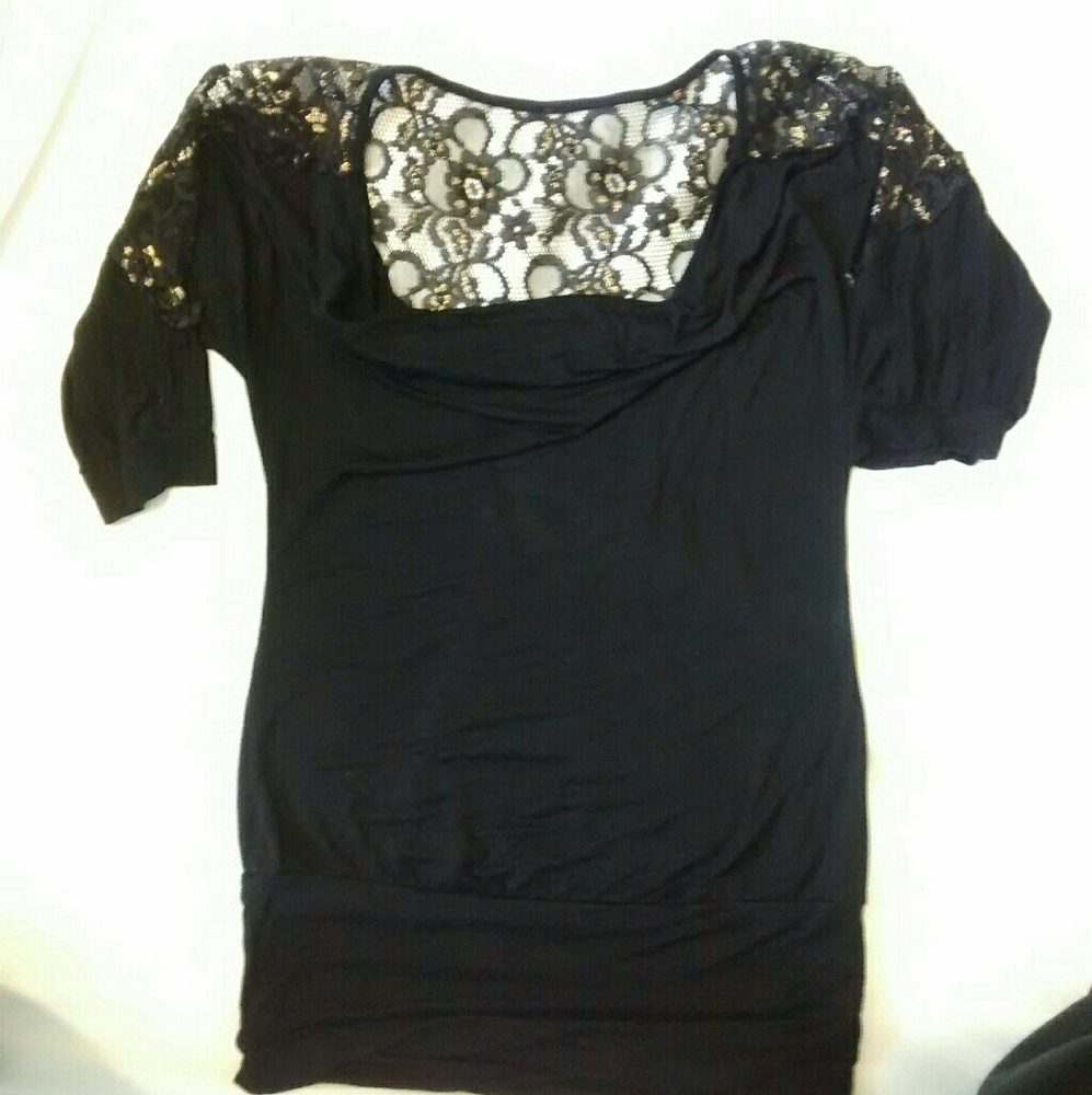 Black/gold top